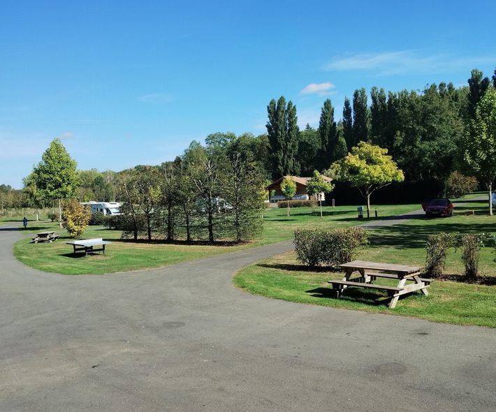 Camping Les Ormes